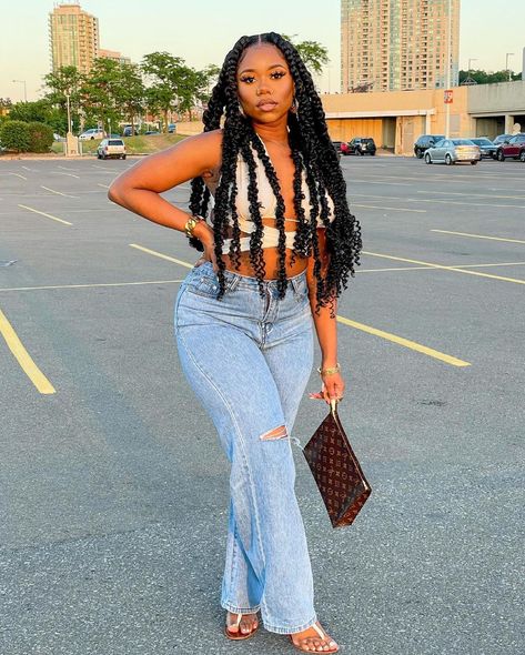 Chev B. on Instagram: “Built different 🥵” Chev B, Black Success, Built Different, Beautiful Braids, Pose Reference Photo, Classy Women, Ripped Jean, Pose Reference, Homecoming