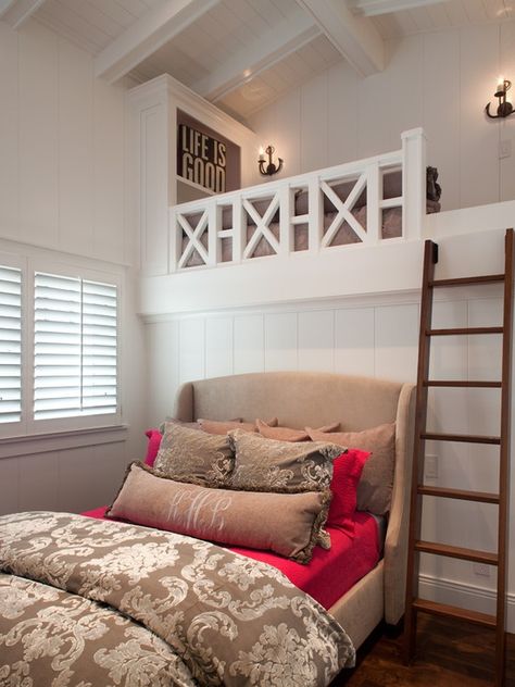 Bedroom with loft. What a great use of space for a room with a vaulted ceiling. A walk in closet could be under that loft and you haven’t lost any space. I would love a space like this Bedroom With Loft, Beach Style Bedroom, Modern Bunk Beds, Room Ceiling, Loft Design, Design Del Prodotto, Bedroom Loft, Awesome Bedrooms