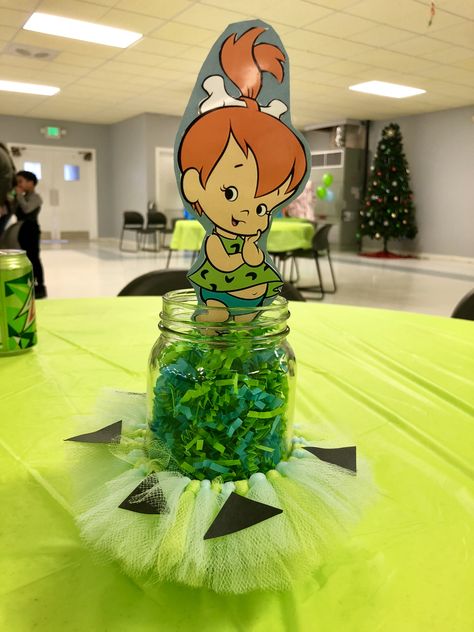 Pebbles Flintstone Centerpieces, Flinstones Centerpieces, Pebbles First Birthday Party Ideas, Pebbles Flintstone Party, Pebbles Birthday Party Ideas, Pig Birthday Decorations, 1 Birthday, Cheap Birthday Party, Pebbles Flintstone