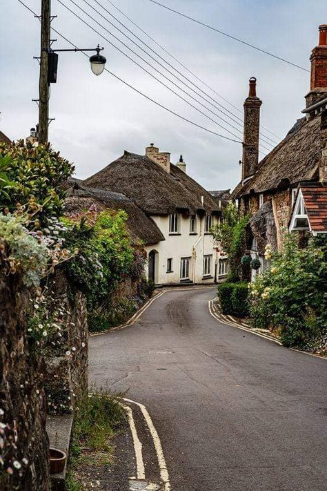 Charming Cottages Picturesque Style Villages Romantic Garden | Facebook Peaceful Village Aesthetic, British Village Aesthetic, Porlock Somerset, 1940s England, Peaceful Love, Village Aesthetic, Country Living Uk, Countryside Village, England Countryside