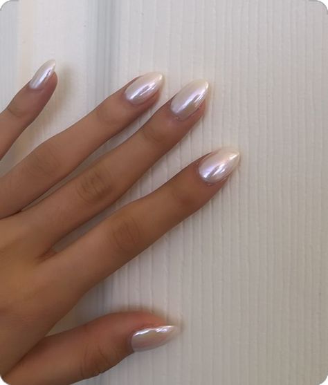 #chromenails #nails #acrylic #aesthetic #hands #white #pearl #minimalist #teen Shiny White Nails Acrylic, Pearl Shine Nails, Minimalist Round Nails, Wedding Pearl Aesthetic, Simple Pearl Nails, Nails Acrylic Pearl, Pearl White Chrome Nails, Nail Inspo Pearl, Pearl Nails Acrylic