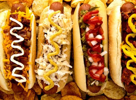 Hot Dog Styles, American Hot Dogs, Hot Dogs Recipes, Gourmet Hot Dogs, Burger Dogs, Best Food Trucks, Chili Dogs, George Foreman, Hot Dog Recipes