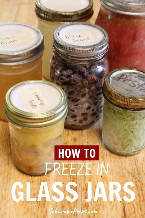 Think you can't freeze food in glass jars and containers? Think again! Use these step by step instructions to successfully freeze in glass and reduce your need for plastic in the freezer. These tips and tricks will teach you when and how to freeze in jars. #SimpleLiving #PreservingFood #FromScratch Glass Freezer Containers, Freezing Veggies, Freezing Chicken, Freeze Food, Preserving Recipes, Easy Canning, Jar Meals, Food Preserving, Freezing Food