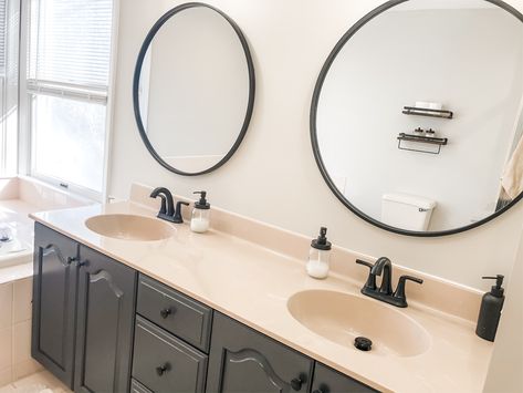 Almond and bone bathroom makeover Black And Almond Bathroom, Bone Bathroom Fixtures, Almond Bathroom Update, Almond Bathroom Update Ideas, Almond Bathroom Fixtures, Grandma Bathroom, Bone Bathroom, Ugly Kitchen, Kids Bathroom Remodel