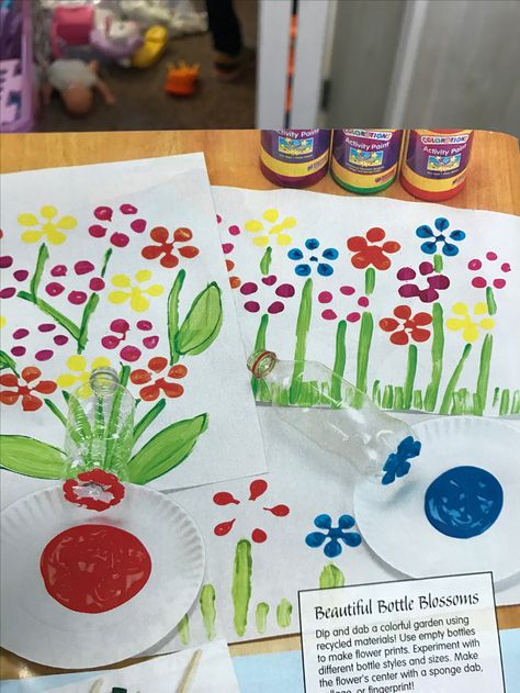 Dabbing Painting, Easy Rangoli Designs, Easy Rangoli, Flower Center, Empty Bottles, Garden Theme, Simple Rangoli, Rangoli Designs, Recycled Materials