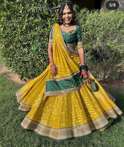 Elegant Royal Dresses, Haldi Ceremony Outfit For Bride, Haldi Ceremony Outfit, Silk Saree Blouse Designs Patterns, Navratri Dress, Sarees For Girls, Trendy Outfits Indian, Mehendi Outfits, Indian Outfits Lehenga