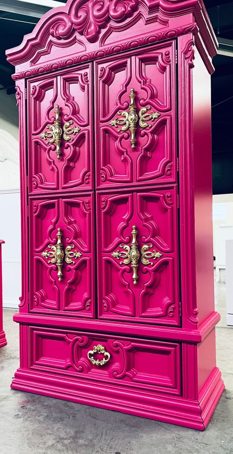 Drip Paint Furniture, Rainbow Painted Dresser, Colorful Dresser Makeover, Colorful Dresser Diy, Furniture Before And After, Maximalist House Decor, Colors That Go With Hot Pink, Hot Pink Paint Colors, Barbie Room Aesthetic