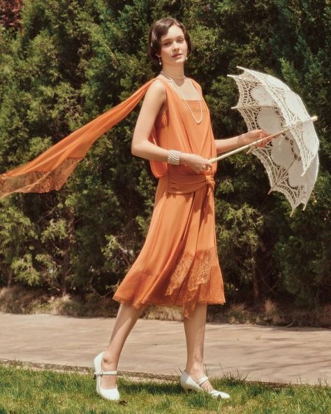 BABEYOND | Introducing our 'The Secret Paradise Behind Time' collection - a celebration of that secret garden behind time, a nod to the joy of finding… | Instagram 1920s Casual Fashion, 1920s Day Dress, Themed Dresses, Gatsby Dresses, Glam Casual, Great Gatsby Dresses, Casual Glam, Gatsby Dress, Lace Hem