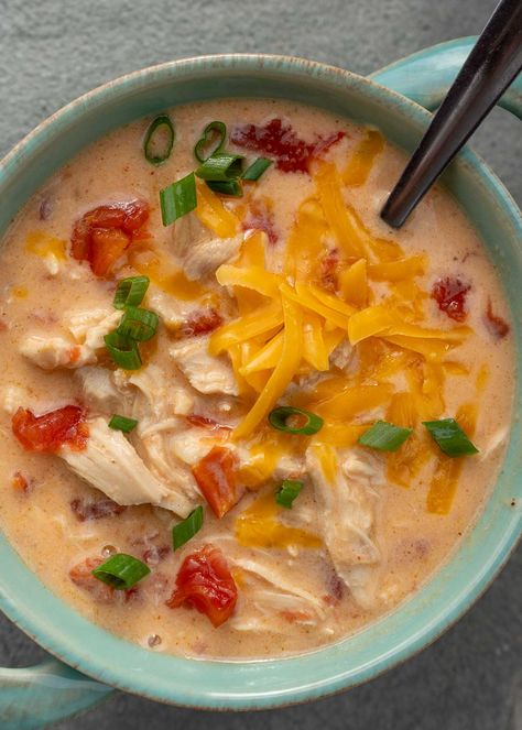 Cheesy Rotel Chicken Soup Rotel Soup, Buffalo Chicken Soup, Weight Watchers Chicken, Keto Soup, Low Carb Soup, Sauteed Vegetables, Cheese Soup, Bowl Of Soup, Ww Recipes