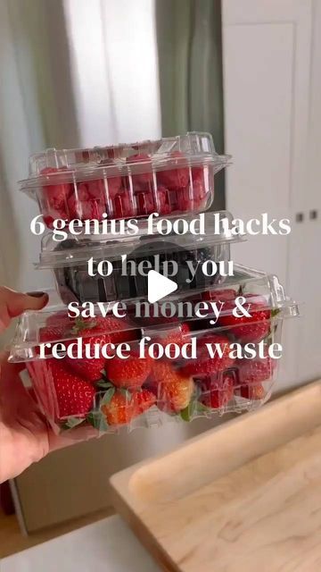 Sliced Apples From Browning, Amazing Food Hacks, Helpful Hacks, Fruit And Vegetable Storage, Resep Diet, Food Saver, Reduce Food Waste, Food Facts, Save Food