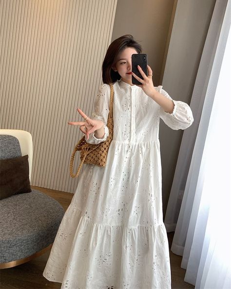 White Chikankari Frock, Hakoba Dress Designs, White Frock Design, White Long Frock, Hakoba Dress, White Dress For Women, Gaun Koktail, Fancy Short Dresses, Simple Frocks