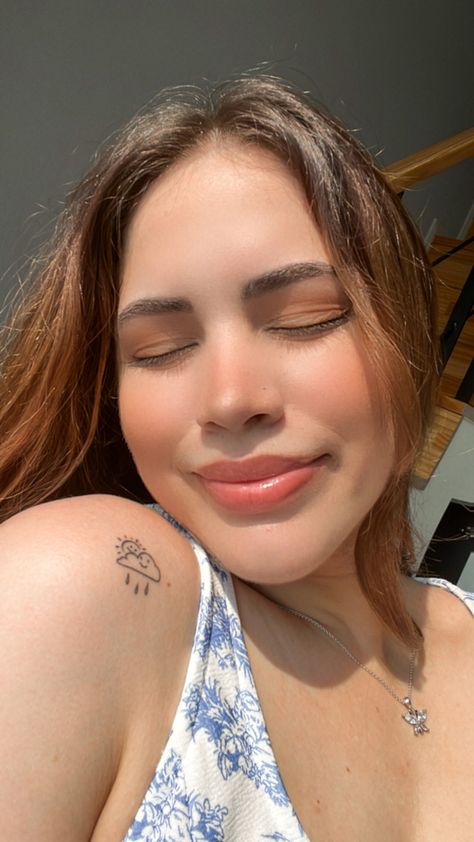 Sun kissed, relaxing mood Tattoo Idea, Sun Kissed, Photo Inspo, Sun, Tattoos