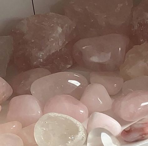 Pretty Crystals, Soft Pink Theme, Tea And Books, Baby Pink Aesthetic, Angel Aesthetic, Instagram Layout, Samurai Art, Pink Sunglasses, White Crystals