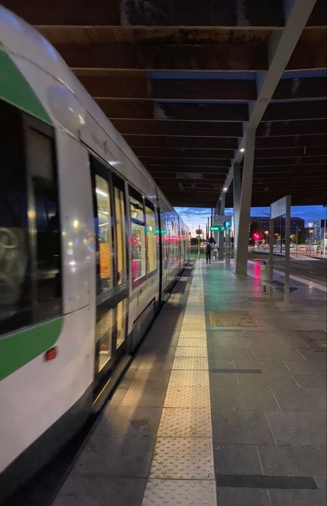 Trams Aesthetic, Move To France, Nantes France Aesthetic, Public Transport Aesthetic, Tram Aesthetic, Metro Aesthetics, Photo Metro, Nantes France, Moving Abroad