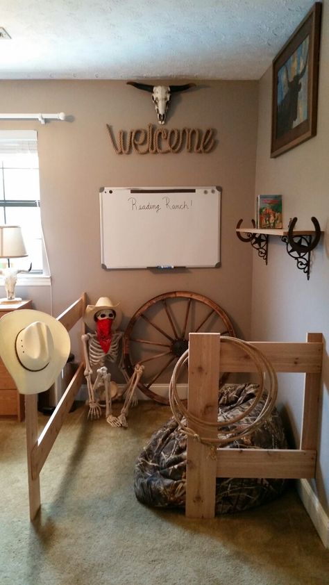 So excited about our "reading ranch" nook in our classroom Country Themed Classroom, Western Reading Nook, Cowboy Classroom Theme, Country Hoco, Western Classroom Theme, Cowboy Classroom, Western Classroom, Western Farmhouse, Pioneer Life