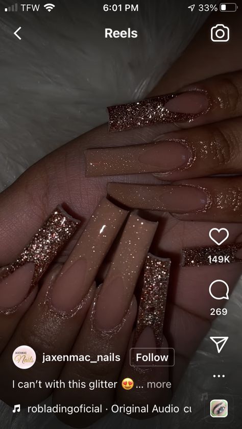 Neutral Sparkly Nails, Sparkly Brown Nails, Sparkly Nails Acrylic, Gold Nails Prom, Sparkly Acrylic Nails, Champagne Nails, Quince Nails, Bday Nails, Hoco Nails