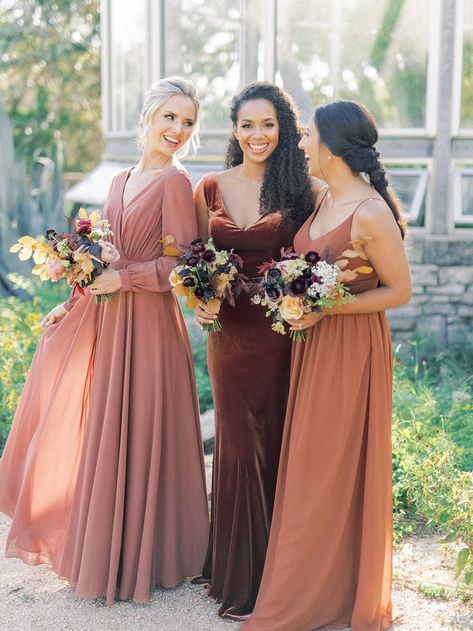 Boho Wedding, Boho Bride, Boho Bridesmaids Dresses, Desert Wedding, Desert Vibes, Boho Vibes, Boho Aesthetic, Desert Aesthetic Terracotta Bridesmaid Dresses, Terracotta Bridesmaid, Bridesmaid Dress Shopping, Bridesmaid Separates, Fall Bridesmaids, Bridesmaid Dresses Boho, Fall Bridesmaid Dresses, Sell Dresses, Rose Bridesmaid Dresses