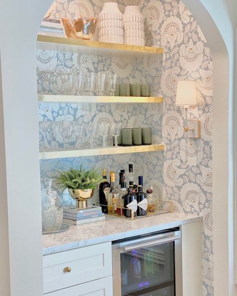 Built In Bar In Living Room, Bar In Living Room, Bar Nook, Home Wet Bar, Closet Bar, Home Bar Design, Built In Bar, Coffee Nook, Coffee Bar Home