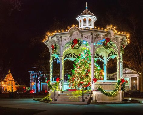 Christmas Gazebo, Medina Ohio, Outside Christmas Decorations, House Redesign, Christmas In The City, Santa Pictures, Public Square, Christmas Collage, Beautiful Christmas Decorations