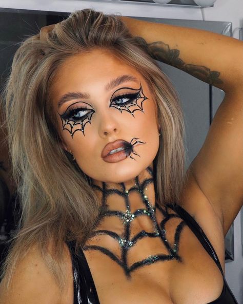 Halloween Spider Makeup, Spider Face Painting, Spider Makeup, Halloween Makeup Clown, Joker Makeup, Spider Queen, Creepy Halloween Makeup, Cute Halloween Makeup, Halloween Makeup Diy