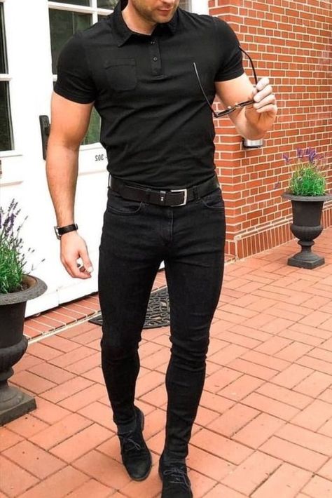 Mens Outfits Black, Menswear Outfits, Suit Fashion Men's, Workout Man, Mens Dress Outfits, Black Outfit Men, Mens Business Casual Outfits, Tee Shorts, Vans Converse