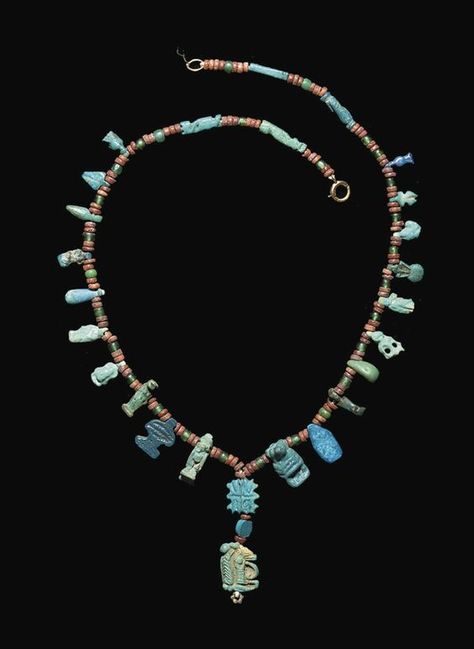 Ancient Egypt Jewelry, Ancient Necklace, Egyptian Revival Jewelry, Egypt Jewelry, Ancient Egyptian Jewelry, Ancient Jewels, Big Pendant, Ancient Jewellery, Historical Jewellery