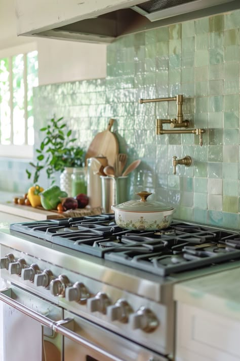 37 Kitchen Backsplash Ideas to Transform Your Cooking Space - Days Inspired White Stone Backsplash, Green Kitchen Backsplash, Light Oak Cabinets, Green Tile Backsplash, White Marble Backsplash, Patterned Tile Backsplash, White Tile Backsplash, Kitchen Backsplash Ideas, Personalized Kitchen