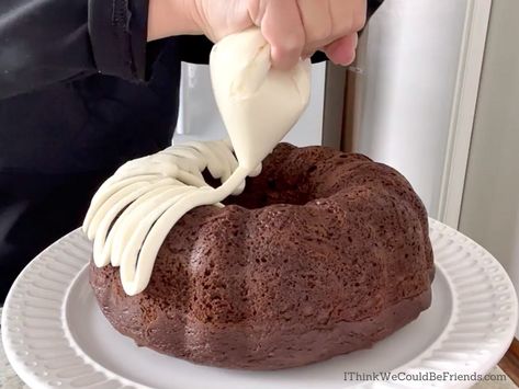 Bunny Bundt Cake, Easter Basket Bundt Cake, Easter Bundt Cake Recipes, Easter Bundt Cake Decorations, Spring Bundt Cake, Easter Basket Cake Ideas, Bunny Cake Ideas, Easter Cake, Bundt Cake Decorations