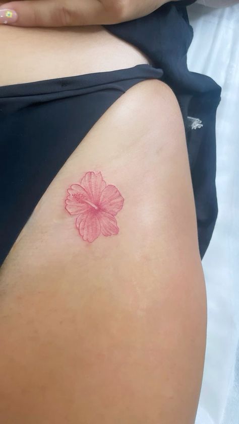 Colorful Hibiscus Tattoo, Dainty Hibiscus Tattoo, Colored Hibiscus Tattoo, Pink Back Tattoo, Hibiscus Tattoo Behind Ear, Hibiscus Tattoo Hip, Realistic Hibiscus Tattoo, Habisquis Flower Tat, Red Hibiscus Flower Tattoo