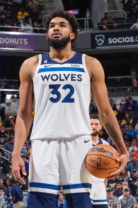 Karl Anthony Towns, Minnesota Timberwolves, National Basketball Association, Basketball Players, Minnesota, Nba, Basketball, Quick Saves