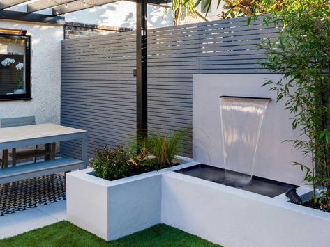 Garden Design London, Modern Water Feature, Taman Air, Contemporary Garden Design, Back Garden Design, City Family, Modern Garden Design, Small City, Family Garden