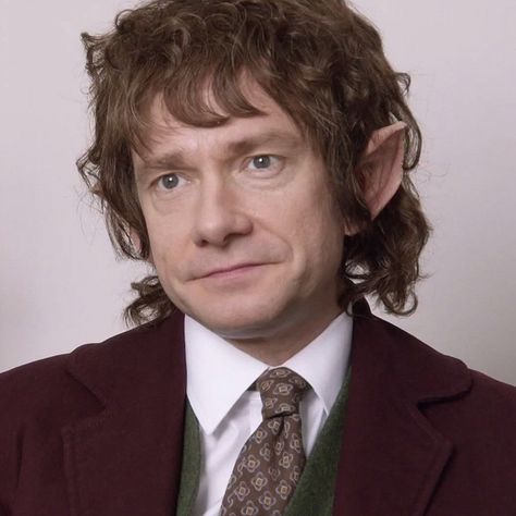 The Hobbit Meets The Office in Saturday Night Live's Best Sketch of the Week Martin Freeman Hobbit, Benedict And Martin, Are You Not Entertained, Benedict Cumberbatch Sherlock, Richard Iii, J R R Tolkien, The Lord Of The Rings, Crazy Funny Memes, Martin Freeman