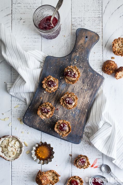 Honey Almond Butter Mini Granola Cups {Gluten-Free + Naturally Sweetened} Easy Gluten Free Snacks, Recipes Using Honey, Recipe Using Honey, Athlete Food, Granola Cups, Pretzel Recipe, Charcuterie Board Cheese, Peanut Butter Snacks, Honey Almonds