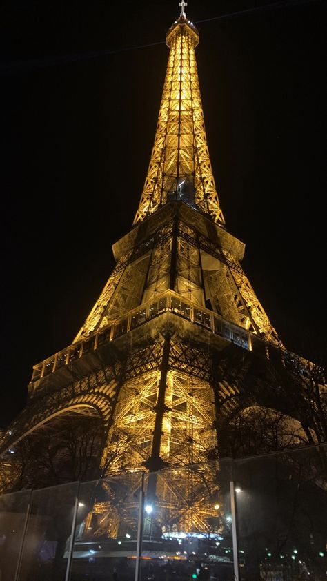 February. Paris. Tour Eiffel Paris In February, Paris February, Paris Lifestyle, 2024 Manifestation, Paris Tour, Paris Tour Eiffel, Vision Board, Paris, France