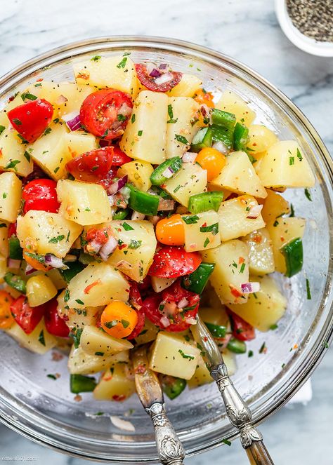 Memorial Day Food Ideas, Roasted Zucchini Salad, Simple Potato Salad, Memorial Day Food, Red White And Blue Fruit, Summer Potluck Recipes, Tomato Potato, Avocado Pasta Salad, Healthy Chicken Pasta