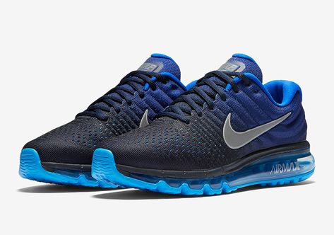 #sneakers #news First Look At The Nike Air Max 2017 Sick Shoes, Nice Sneakers, Nike Air Max 2017, Sneaker Heads, Nike Free Runners, Sneaker Magazine, Sneaker Lovers, White Running Shoes, Nike Air Shoes