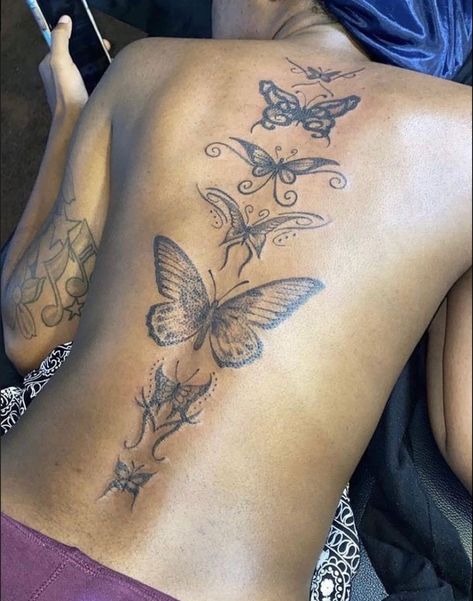 Earthy Tattoos, Y2k Inspo, Cute Hand Tattoos, Pretty Hand Tattoos, Spine Tattoos For Women, Tattoos For Black Skin, Pretty Tattoos For Women, Dope Tattoos For Women, Stylist Tattoos