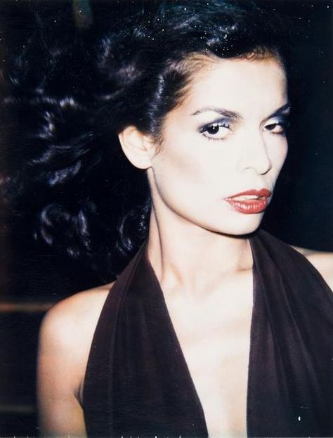 Bianca Jagger photographed by Andy Warhol, 1975 70s Disco Makeup, Disco Makeup, 70s Makeup, Editorial Inspiration, 70s Glam, Bianca Jagger, Charlotte Rampling, New York Vintage, 70s Women