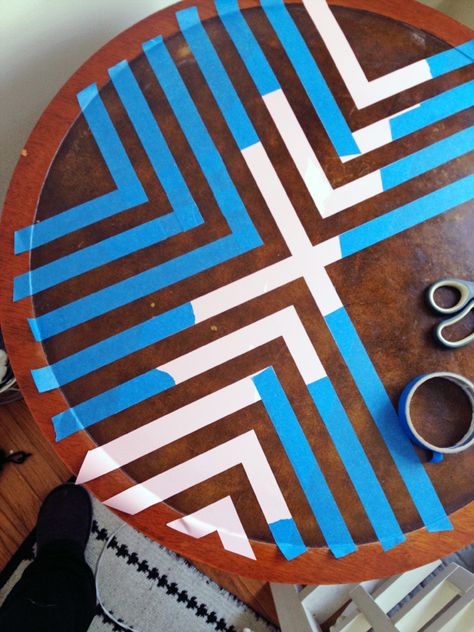 Spice up your living room with this simple DIY chevron end table. - not a huge chevron fan, but the general idea is cool. Repurposed Furniture For Bathroom, Stencil Table Top, Furniture For Bathroom, Leather Table Top, Painted Table Tops, Vintage Home Decor Farmhouse, Hunted Interior, Diy Home Decor For Apartments, Side Table Makeover