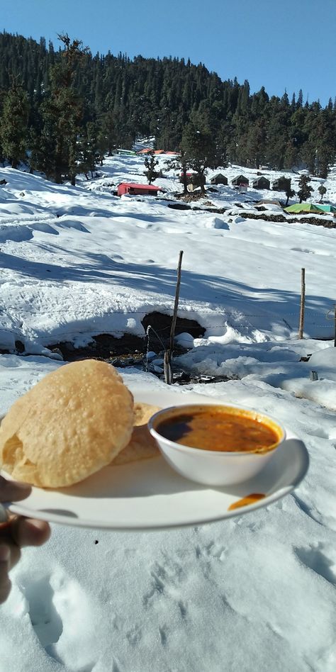 Uttarakhand Snap, Devbhoomi Uttarakhand, Chopta Tungnath, Nail References, Uttarakhand Travel, Creative Snapchats, Vsco Video, Traveling Photography, Eating Food Funny