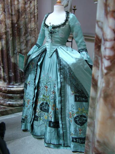 The Miniature Historian: Blue and Black Duchess Inspired Gown Opera Dress, 1700 Fashion, Historical Gowns, 18th Century Dress, Rococo Fashion, 18th Century Costume, 18th Century Clothing, Century Dress, 18th Century Fashion