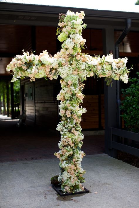 Ceremony Cross, Altar Flowers Wedding, Equestrian Wedding, Baby Blue Weddings, Wedding Planner App, Wedding Cross, Wedding Altars, Military Wedding, Green Hydrangea