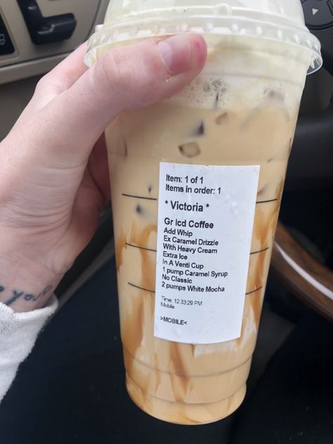 Only $4.42 and its a grande in a venti cup, but they always fill it and just make it a venti. Venti Starbucks Drinks, Starbucks Drink Orders, Best Starbucks Iced Coffee, Starbucks Hacks, Diy Starbucks, Starbucks Orders, Starbucks Drinks Diy, Cold Brew Recipe, Iced Starbucks Drinks