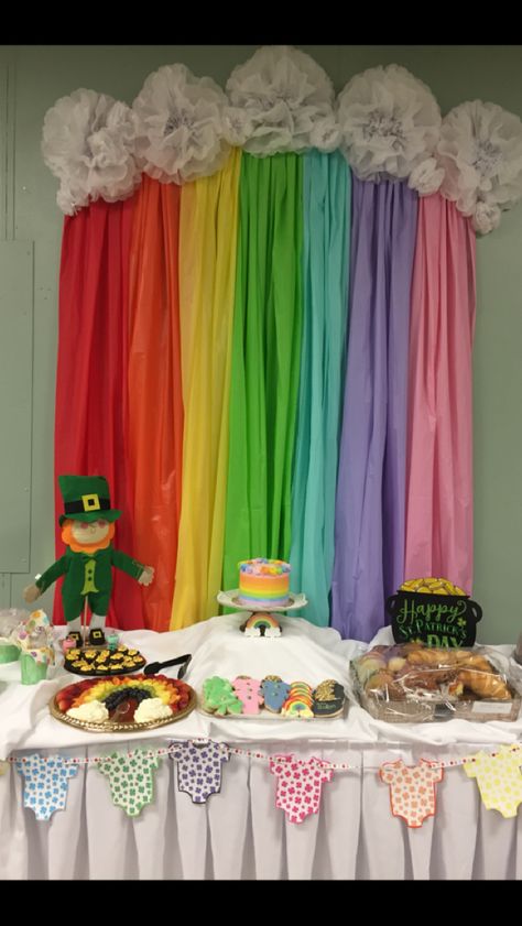 St Patrick Gender Reveal Ideas, Gender Reveal St Pattys Day, St Pattys Gender Reveal, St Patrick’s Birthday Theme, St Pattys Day Gender Reveal, Shamrock Gender Reveal, St Patricks Gender Reveal Party, St Patrick's Day Gender Reveal, Lucky Charm Gender Reveal Ideas