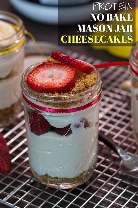 Mason Jar Cheesecake, Cheesecake Jars, High Protein Cheesecake, Mini Lemon Cheesecakes, Individual Cheesecakes, Oreo Desserts, Protein Cheesecake, Cheesecake In A Jar, Healthy Cheesecake