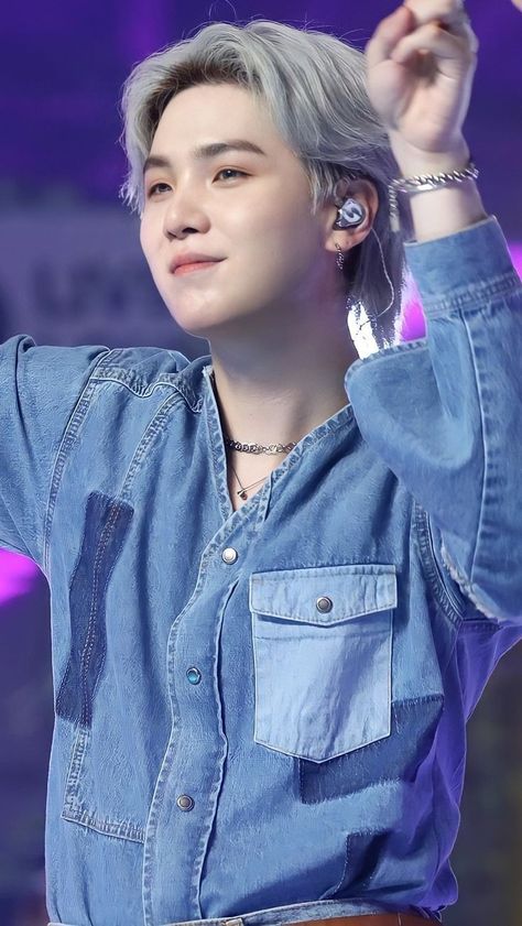 HAPPY SUGA DAY 💜 Suga Day, Bts Hair Colors, Min Yoongi Wallpaper, Solo Photo, Korean Pop Idol, Suga Bts Swag, Min Yoongi Bts, First Love Bts, K Drama