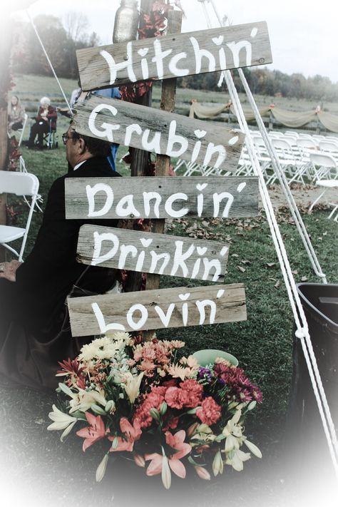 Rustic wedding signs @Alyssa Lynn Hillbilly Wedding, Tacky Wedding, Mountain Wedding Decor, Fall Mountain Wedding, Girls First Communion Dresses, Wedding Drinks, Rustic Wedding Signs, First Communion Dress, Dresses Plus Size