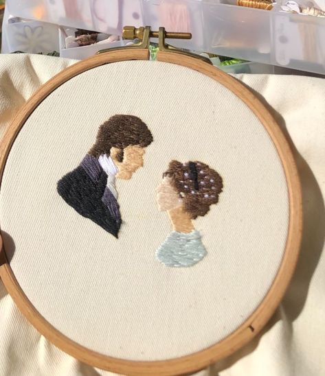 Pride And Prejudice Crochet, Pride And Prejudice Embroidery, Movie Embroidery, Personalized Bags, Tote Bag Aesthetic, Embroidered Art, Embroidery Works, Bag Aesthetic, Ribbon Art