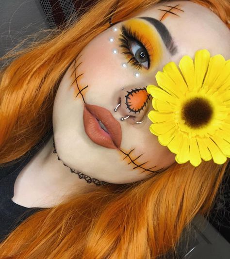 Scarecrow Halloween Makeup, Halloween Makeup Tutorial Easy, Creative Halloween Makeup, Halloween Makeup Clown, Scarecrow Makeup, Halloweenský Makeup, Make Up Designs, Holloween Makeup, Cute Halloween Makeup