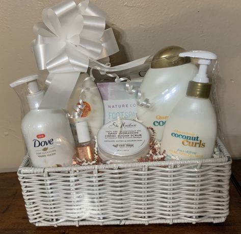 Gift Basket For Her, Spa Gift Basket, Creative Birthday Gifts, Creative Birthday, Spa Gift, Spa Gifts, Gift Basket, Shower Gel, Spray Bottle